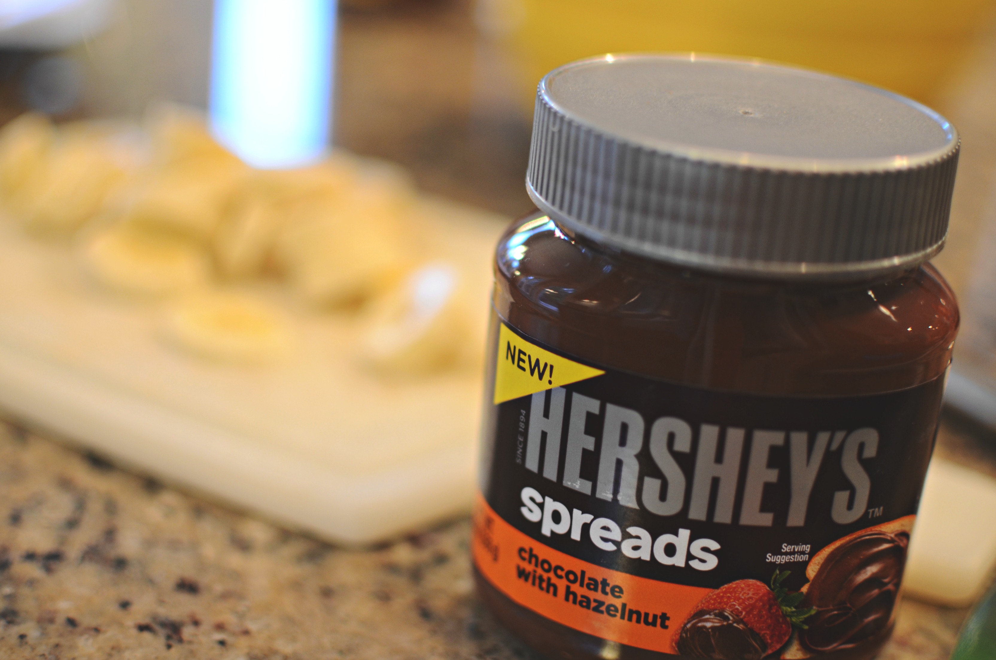 HERSHEY’s Spread and Crêpes!